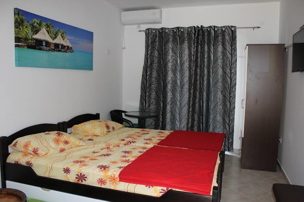 Apartments 4 Sailors Каменари Екстериор снимка